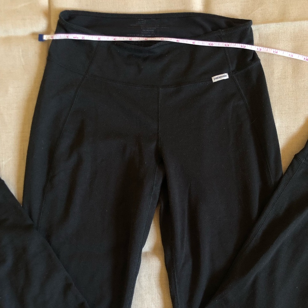 Patagonia thermals women XS. Good condition.